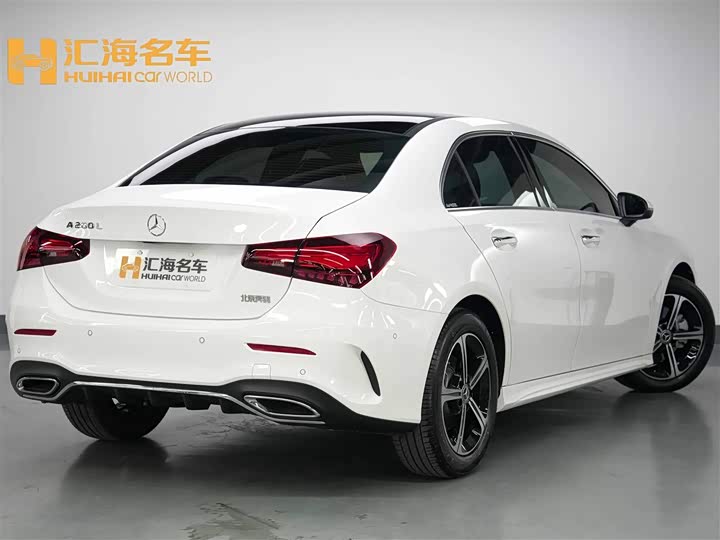 Фото 6 - Mercedes-Benz A-Class