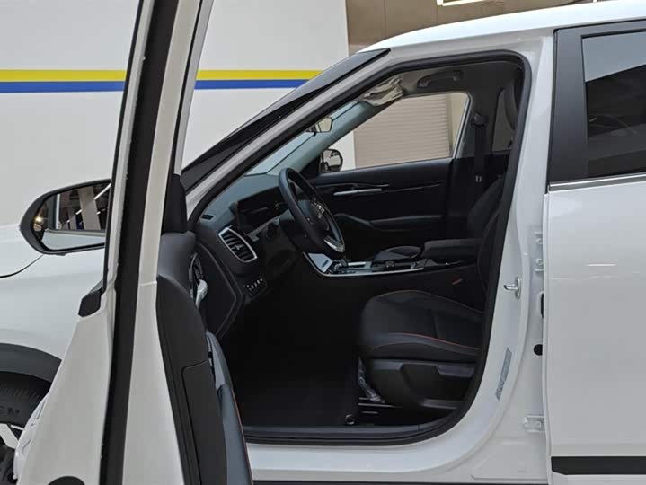 Kia Seltos 2026 2026款 1.5L IVT豪华舒享版