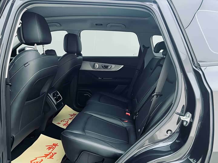 Chery Tiggo 8 Pro Hybrid 2023 2023款 冠军版 1.5T 100km 荣耀版