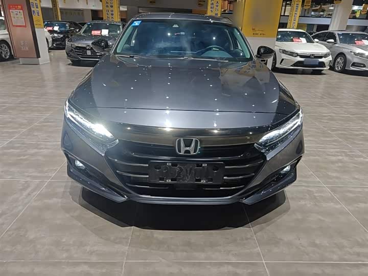 Фото 3 - Honda Accord