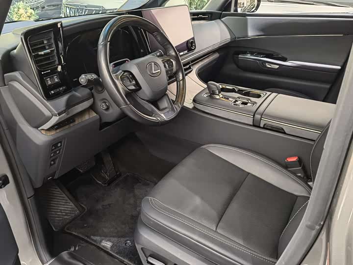 Lexus LM 2025 2025款 500h 六座尊崇版