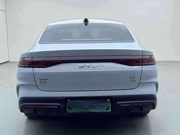 Фото 2 - BYD Qin L