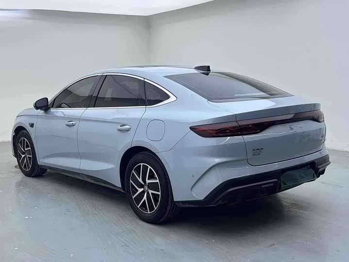 Фото 3 - BYD Qin L