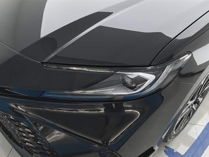Toyota Camry 2026 2026款 双擎 2.0HSE 运动Lite版