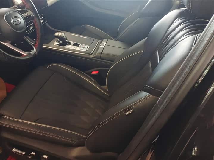 GAC Trumpchi GS8 2022 2022款 领航系列 2.0TGDI 两驱豪华智联版（七座）