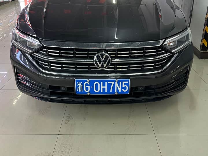 Фото 2 - Volkswagen Sagitar L