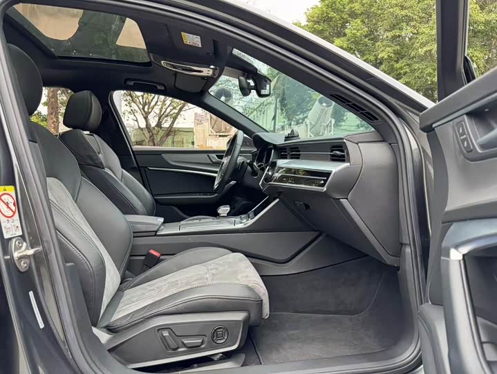 Audi A6L 2021 2021款 40 TFSI 豪华致雅型