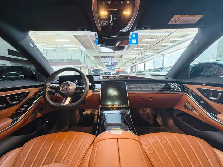 Фото 4 - Mercedes-Benz S-Class