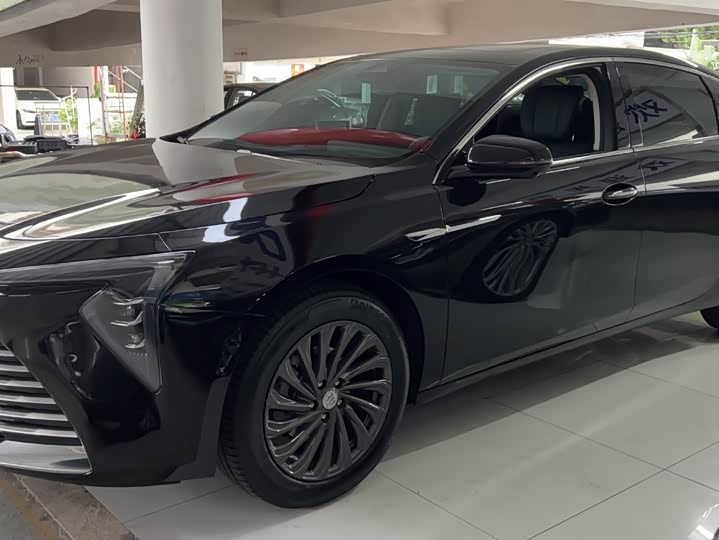 Buick LaCrosse 2025 2025款 28T 白金版