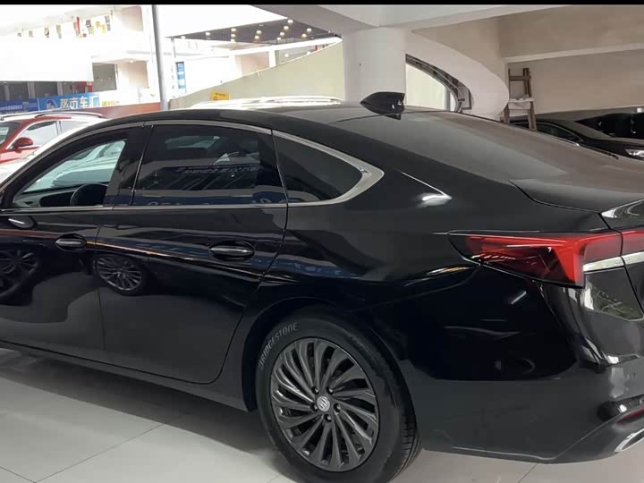 Buick LaCrosse 2025 2025款 28T 白金版