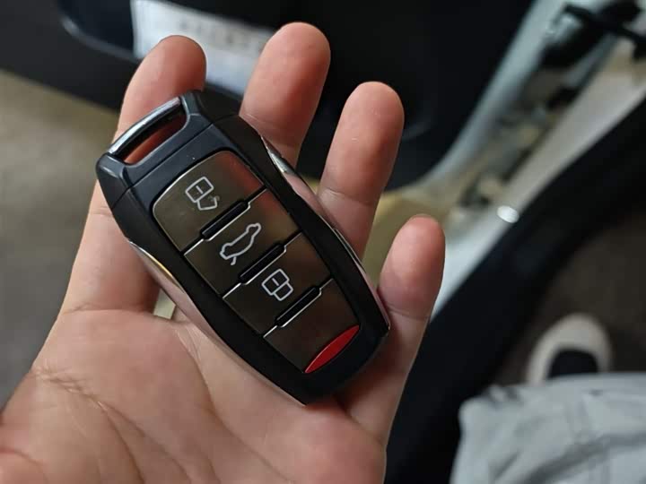 Ora Black Cat 2022 2022款 301km 萌动型 磷酸铁锂