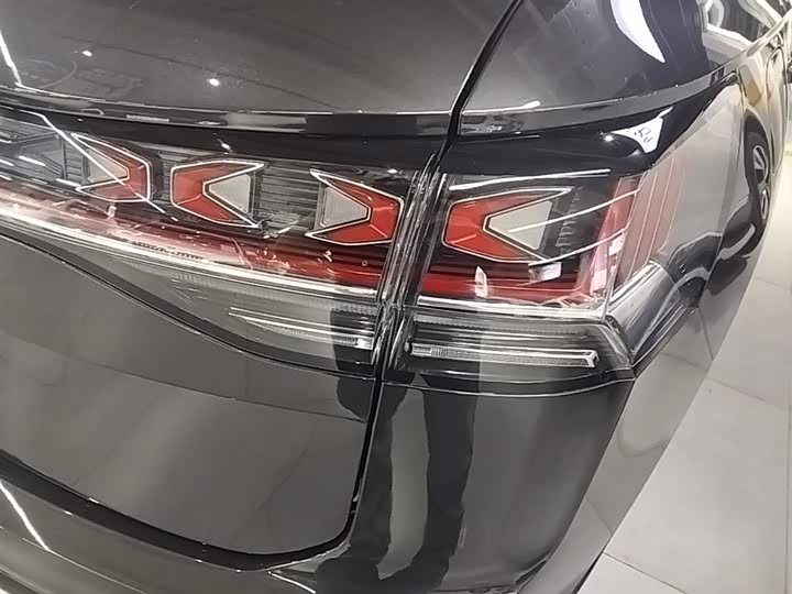 Фото 8 - Volkswagen Tayron