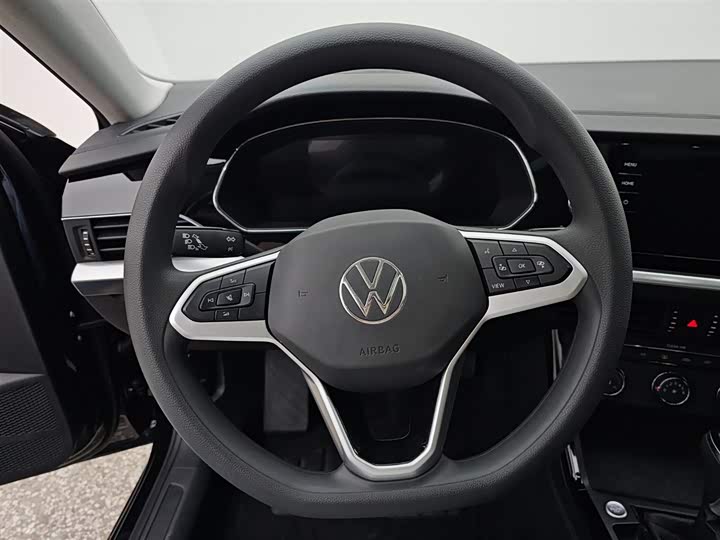 Фото 4 - Volkswagen Passat