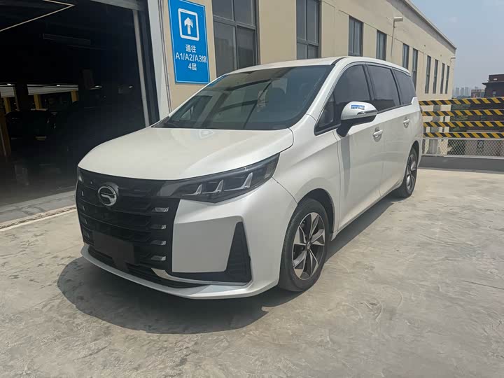 Фото 1 - GAC Trumpchi M6