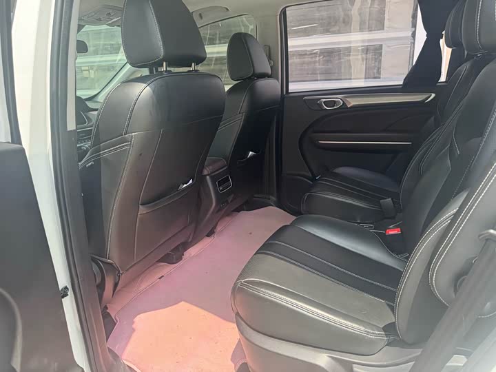 Фото 6 - GAC Trumpchi M6