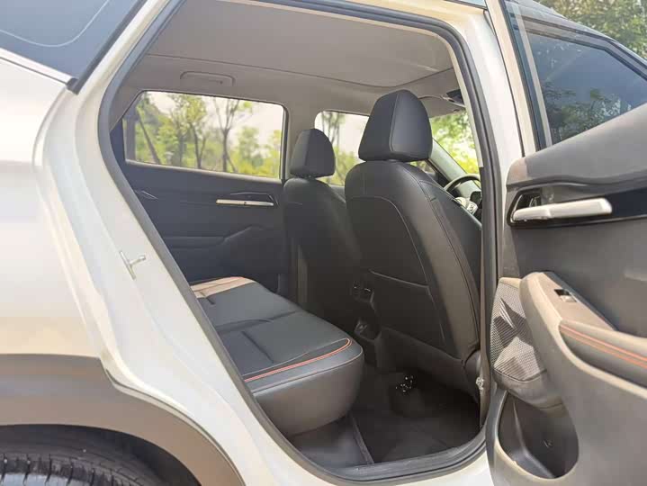 Kia Seltos 2023 2023款 1.5L CVT豪华版