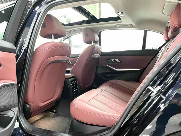Фото 9 - BMW 3 Series