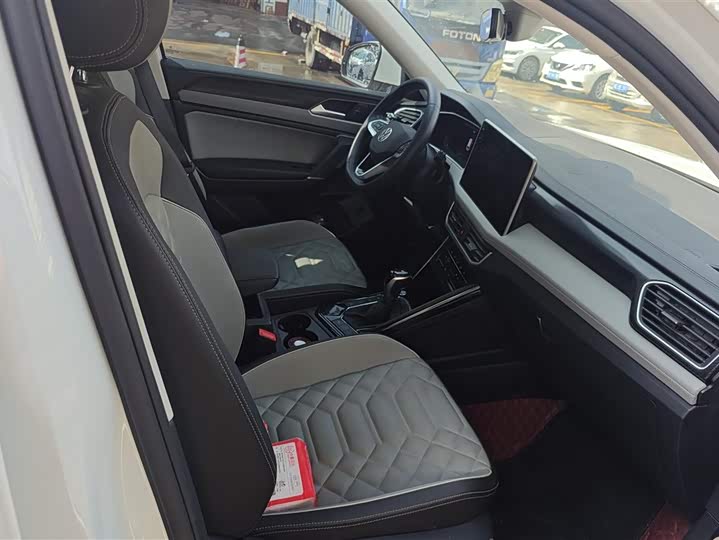 Volkswagen Tayron 2024 2024款 300TSI 两驱豪华Plus进阶版