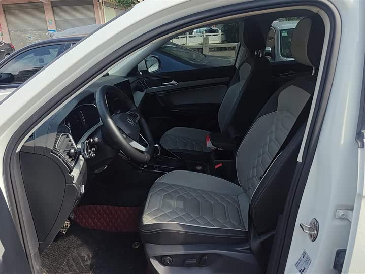 Volkswagen Tayron 2024 2024款 300TSI 两驱豪华Plus进阶版