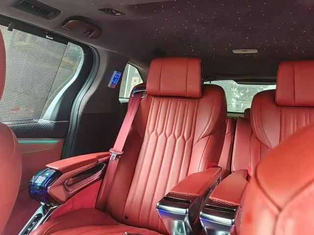 Photo 8 - Toyota Sienna