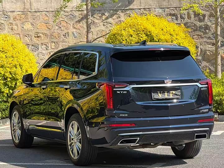 Фото 4 - Cadillac XT6