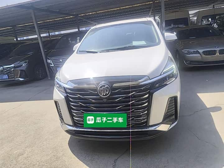 Фото 3 - Buick GL8 ES