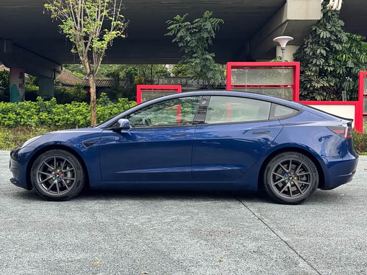 Фото 7 - Tesla Model 3