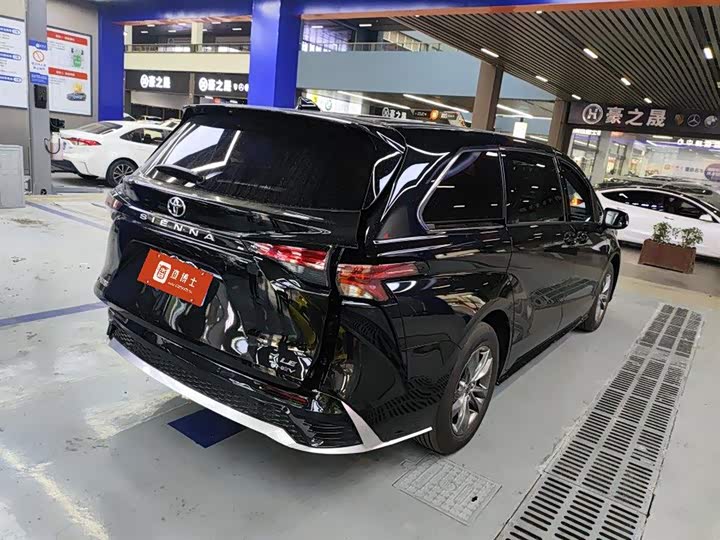 Toyota Sienna 2026 2026款 2.5L 双擎两驱舒适版