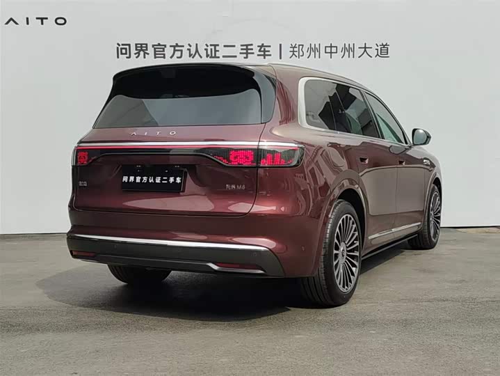 Aito M8 2025 2025款 增程 Ultra版 53.4kWh 5座版 (192线激光雷达）