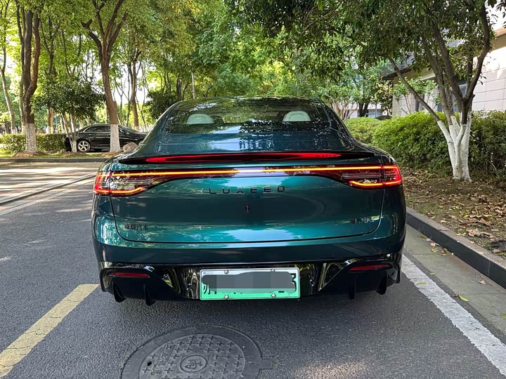 2026 Luxeed S7