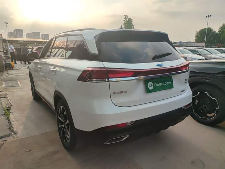 Changan Oshan X7 Plus 2023 2023款 畅享版 1.5T自动尊贵型