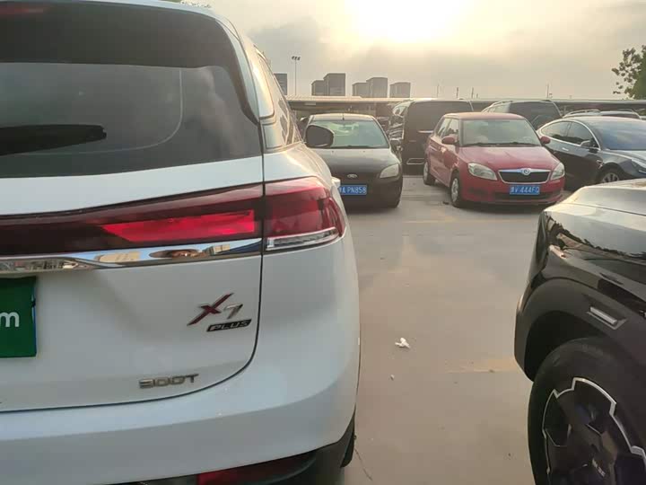 Changan Oshan X7 Plus 2023 2023款 畅享版 1.5T自动尊贵型