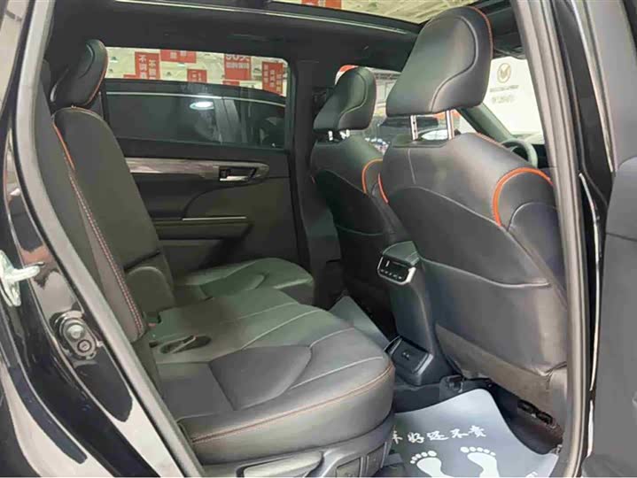 Toyota Crown Kluger 2024 2024款 2.5L HEV四驱尊贵版