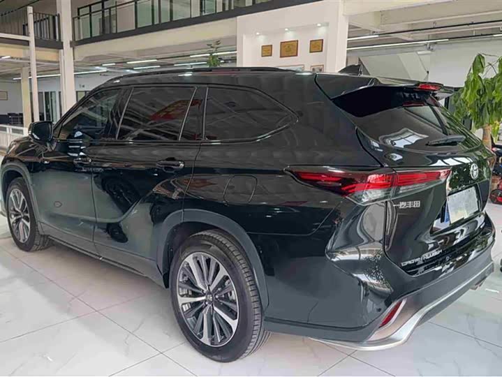 Toyota Crown Kluger 2024 2024款 2.5L HEV四驱尊贵版