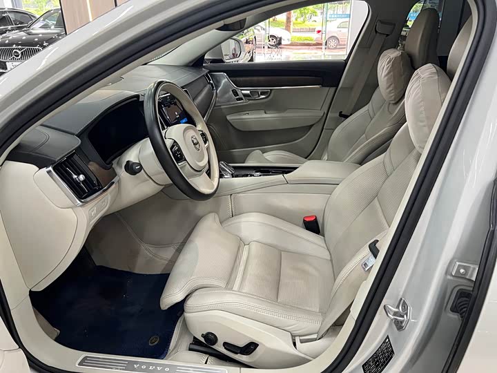Zdjęcie 2 - Volvo S90