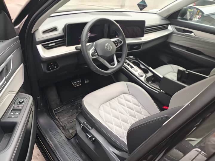 Volkswagen Tavendor 2024 2024款 380TSI 四驱R-Line巡游 众享款
