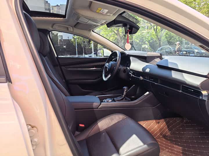Фото 6 - Mazda 3 (Axela)