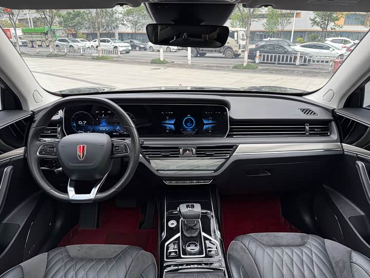 Photo 8 - Hongqi HS5