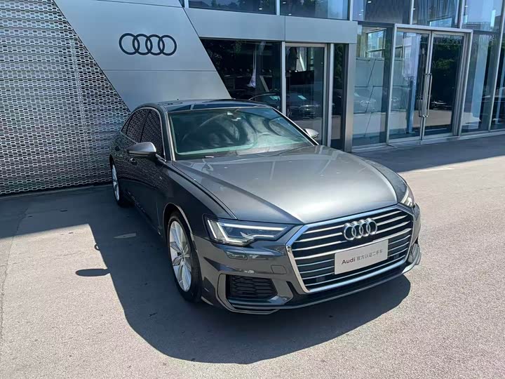 Фото 3 - Audi A6L