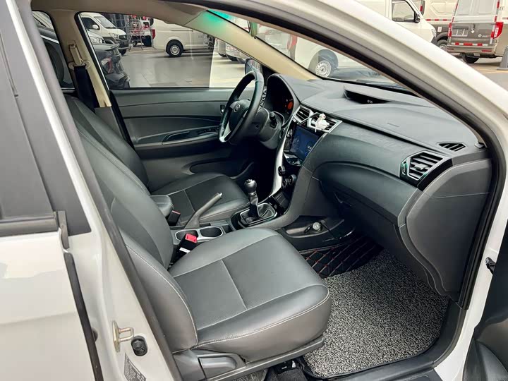 2020 BYD F3