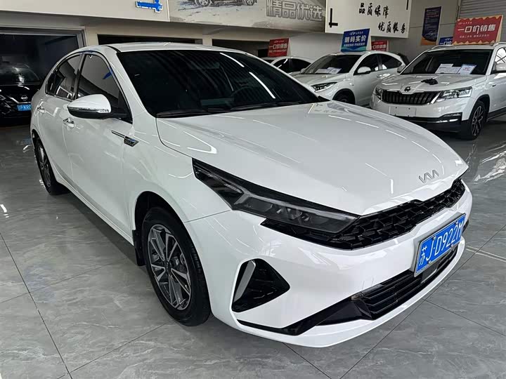 Kia K3 2023 2023款 1.5L CVT豪华版