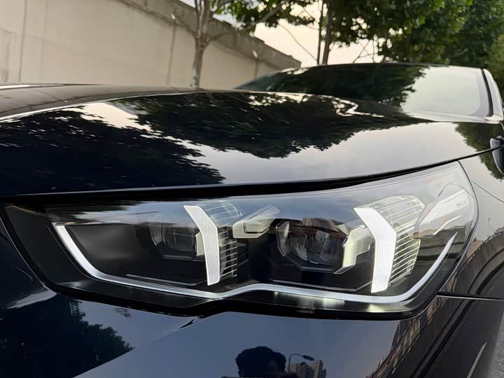 Zdjęcie 8 - BMW 5 Series