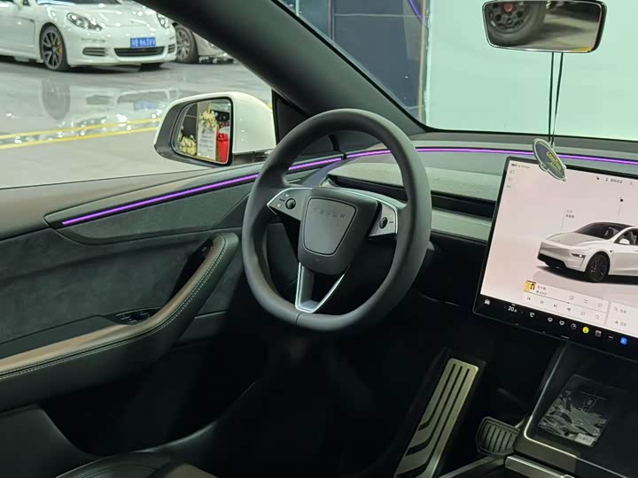 Tesla Model Y 2026 2026款 长续航全轮驱动版