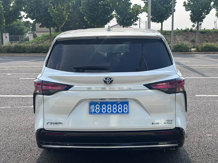Toyota Sienna 2024 2024款 2.5L混动 四驱豪华版