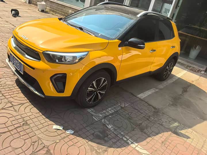 Kia KX1 2021 2021款 1.4L CVT天窗款