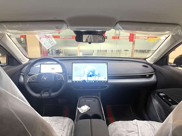2025 BAIC Arcfox T1