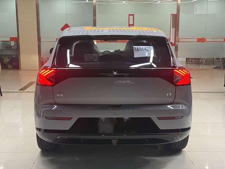 BAIC Arcfox T1 2025 2025款 320 PRO