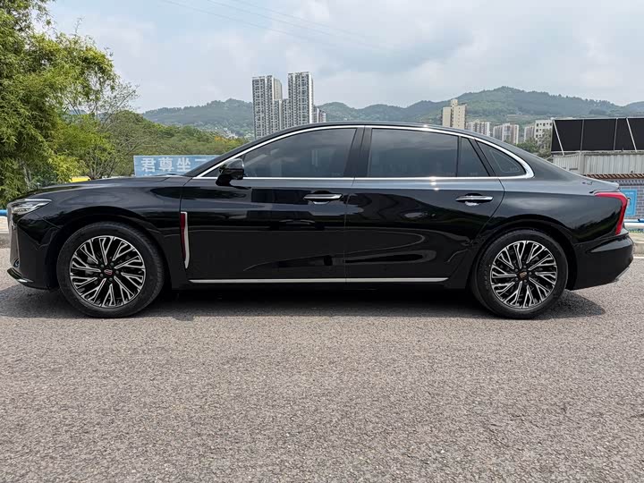 Zdjęcie 5 - Hongqi H5