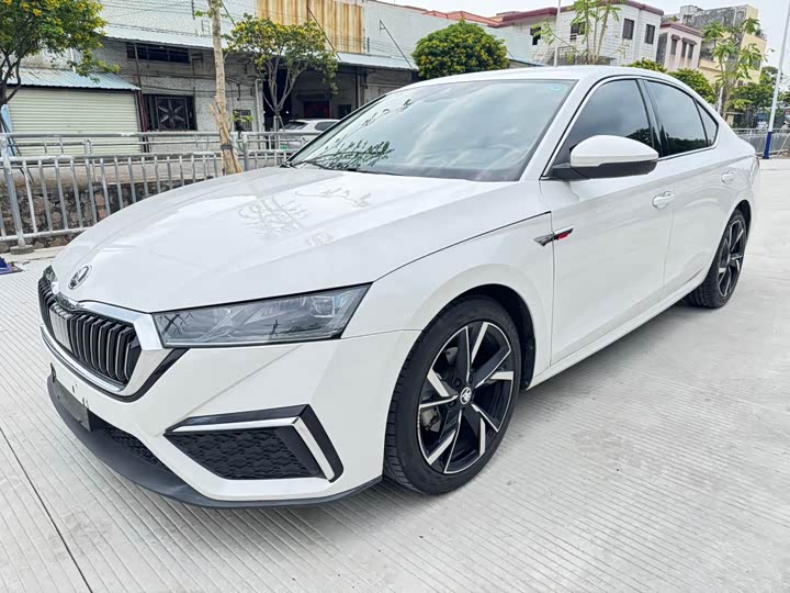 Zdjęcie 1 - Skoda Octavia Pro