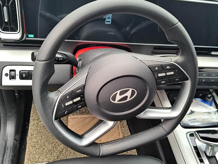 Hyundai ix35 (Mufasa) 2023 2023款 沐飒 2.0L 尊贵版LUX